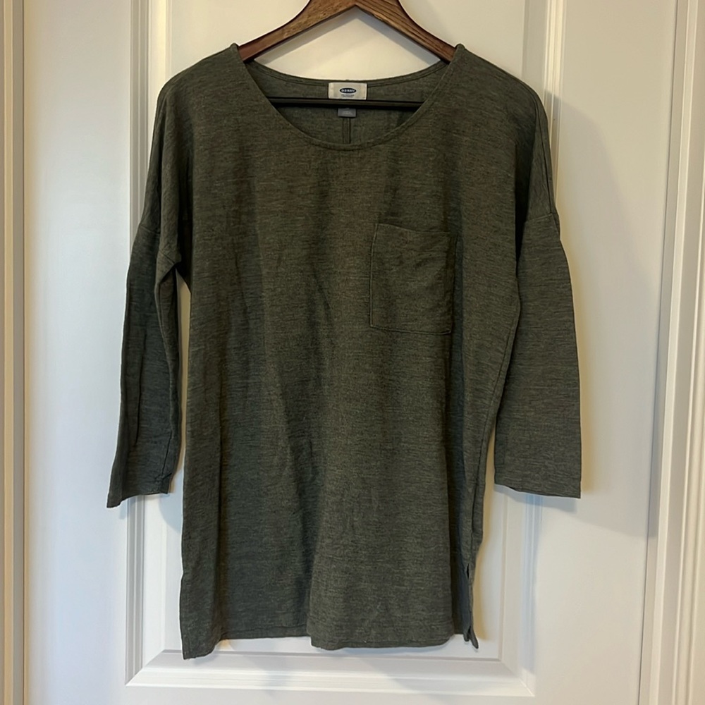 Quarter length top